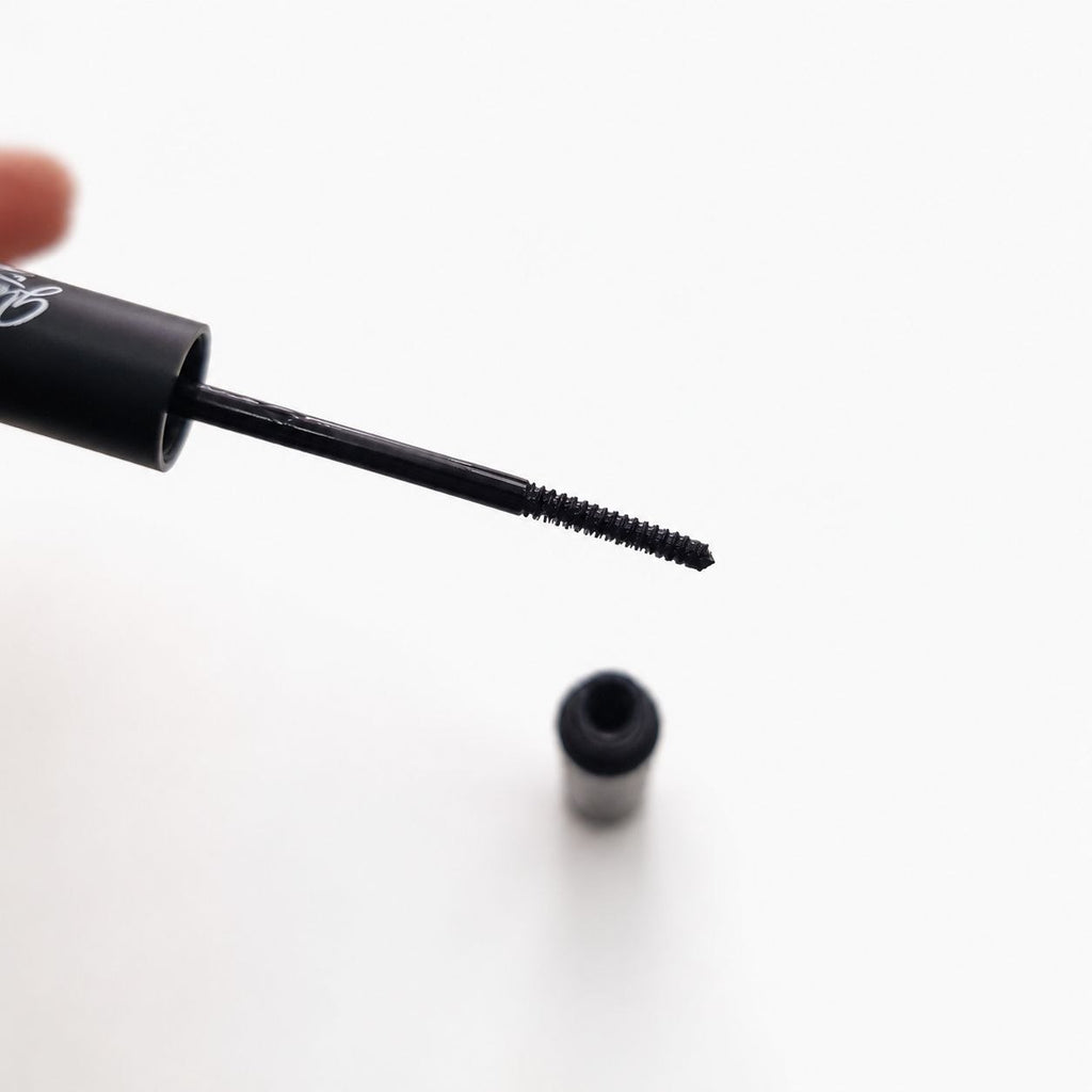 Glamorous Lashes Super Bond Black Waterproof Lash Glue 5 ml