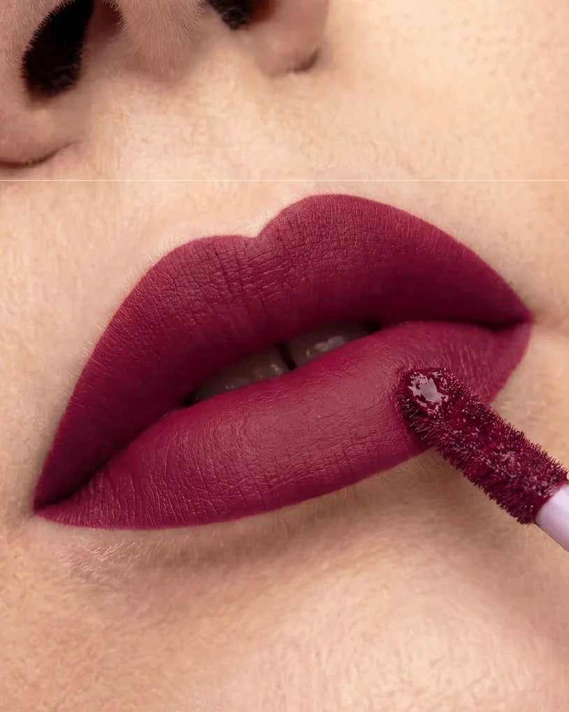 Astra PURE BEAUTY MAT LIQUID LIPSTICK - Rossetto Liquido Opaco